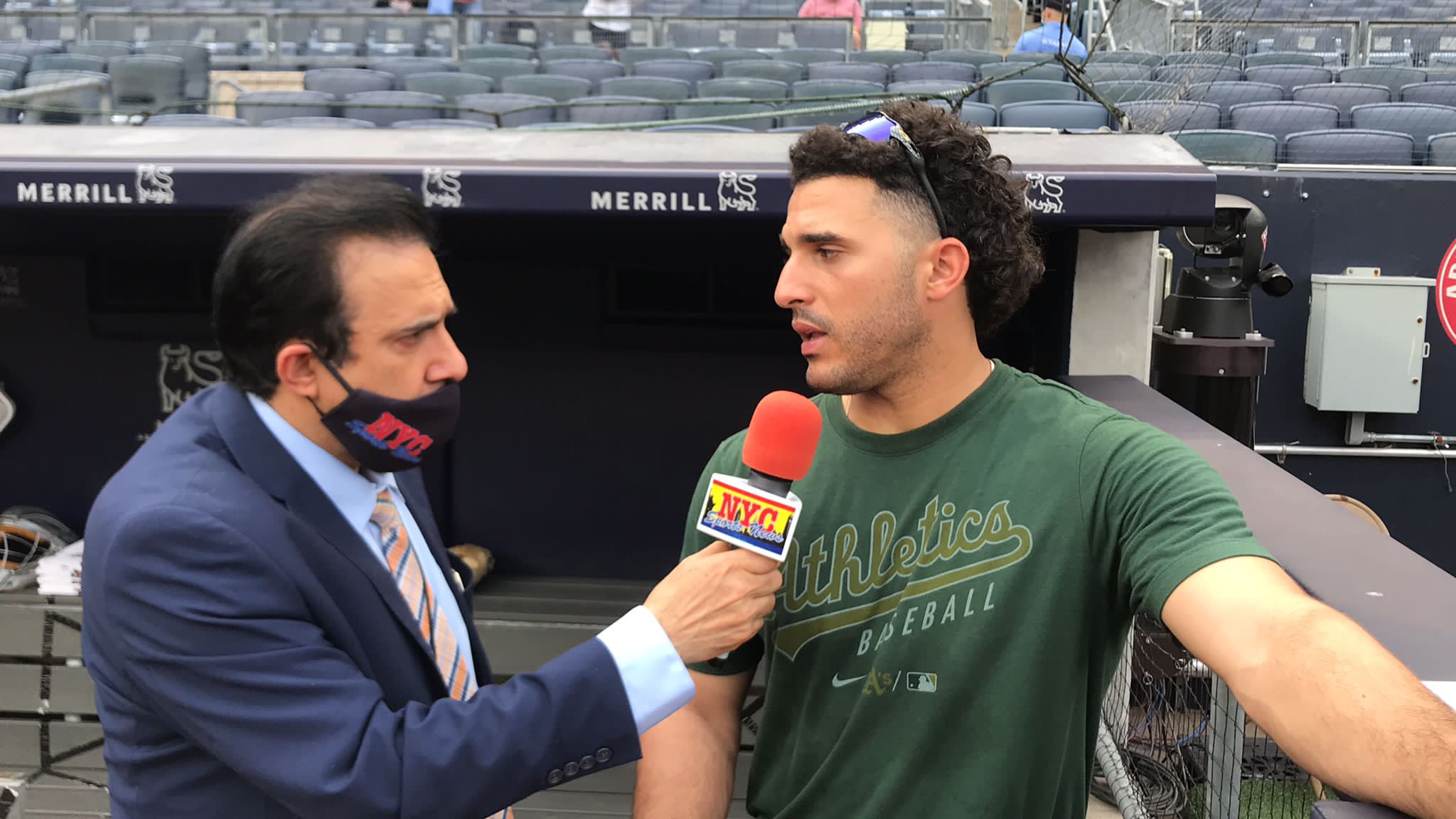 Neftalí Medina entrevista a Ramón Laureano.