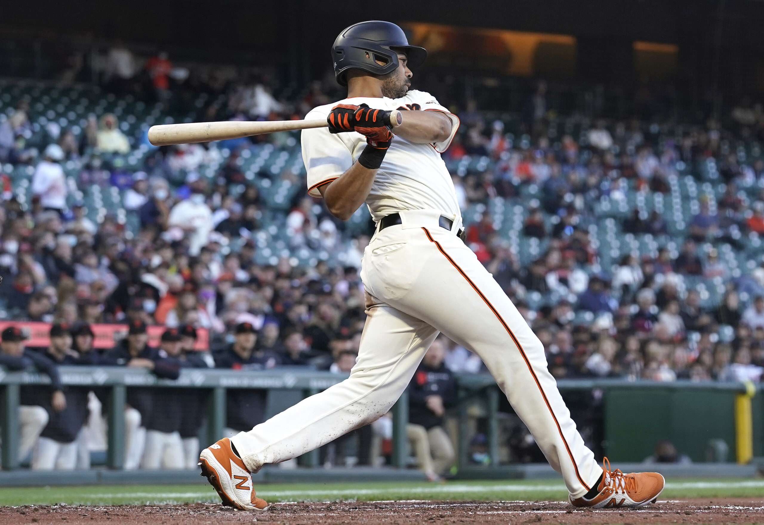 SAN FRANCISCO, CALIFORNIA - JUNE 14: LaMonte Wade Jr #31 of the San Francisco Giants bats against the Arizona Diamondbacks in the bottom of the second inning at Oracle Park on June 14, 2021 in San Francisco, California. (Photo by Thearon W. Henderson/Getty Images)