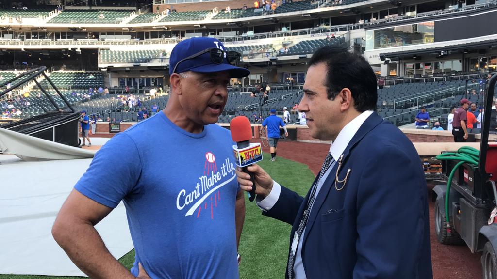Neftalí Medina, entrevistado al manager de los L.A. Dave Robert