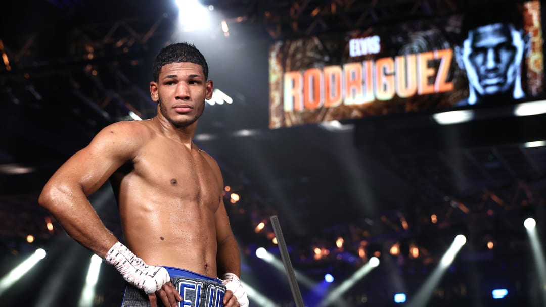 El dominicano Elvis Rodríguez buscará recuperar el terreno perdido ante Juan Pablo Romero / Mikey Williams/Top Rank Inc/GettyImages