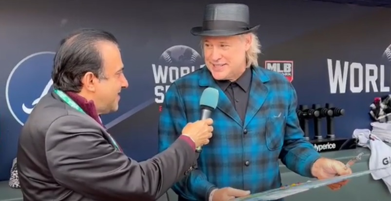 Neftalí Medina entrevistó en el dogout de los Bravos de Atlanta a Opie Otterstad.