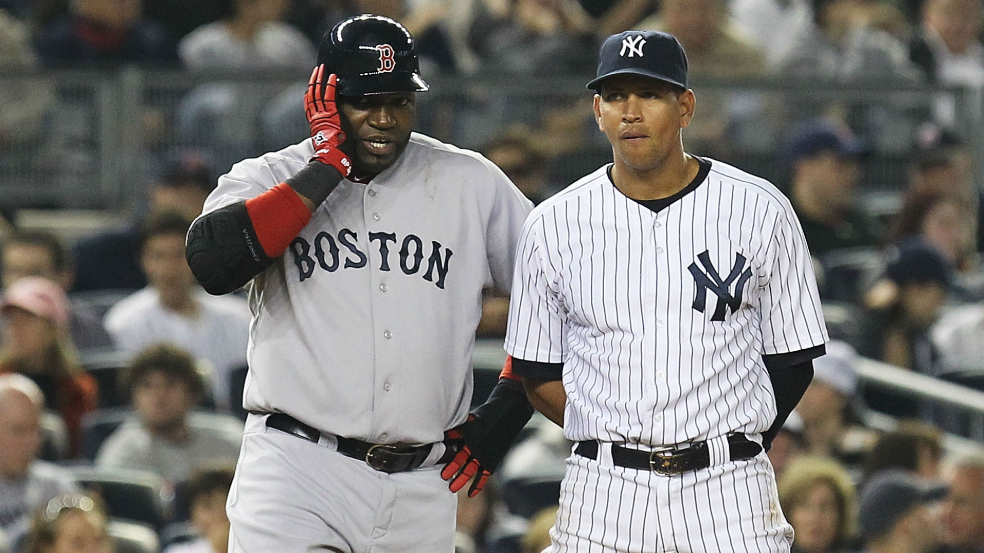 Foto de archivo / David Ortíz y Alex Rodríguez durante un partido de Boston y Yankees.