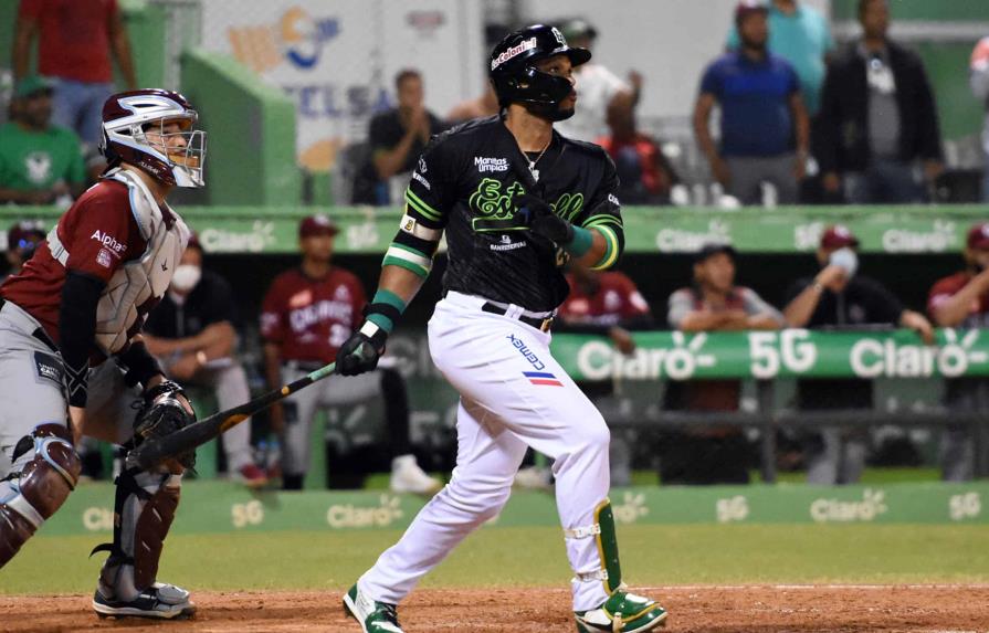 Robinson Canó, de las Estrellas Orientales, durante el partido del pasado 9 de enero ante los Gigantes del Cibao. (Cortesía Estrellas Orientales)