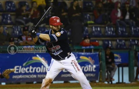 Fernando Flores conectó un jonron solitario en el triunfo de los Charros que avanzaron a la ronda semifinal en el béisbol mexicano. (Fuente externa).