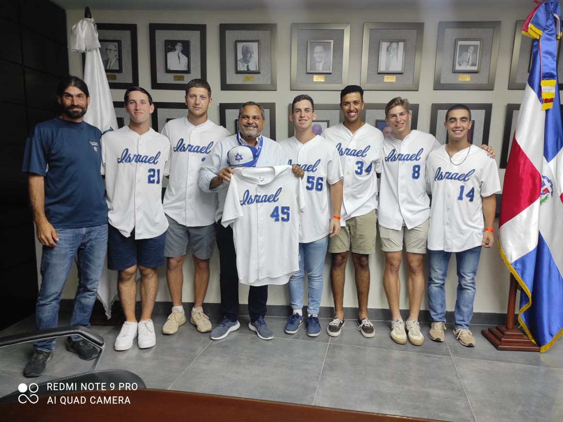 El béisbol es utilizado como herramienta para fortalecer los lazos entre dos naciones