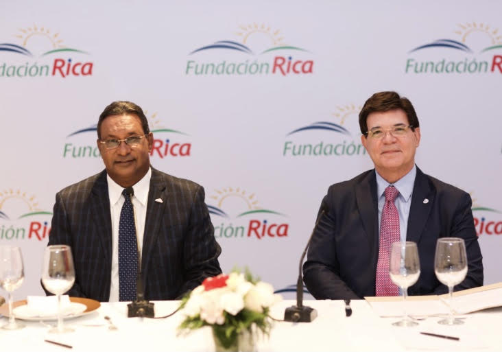 Foto de archivo / Wenceslao Soto Director Ejecutivo, Lic. Julio Virgilio Brache, Presidente de Fundación Rica..