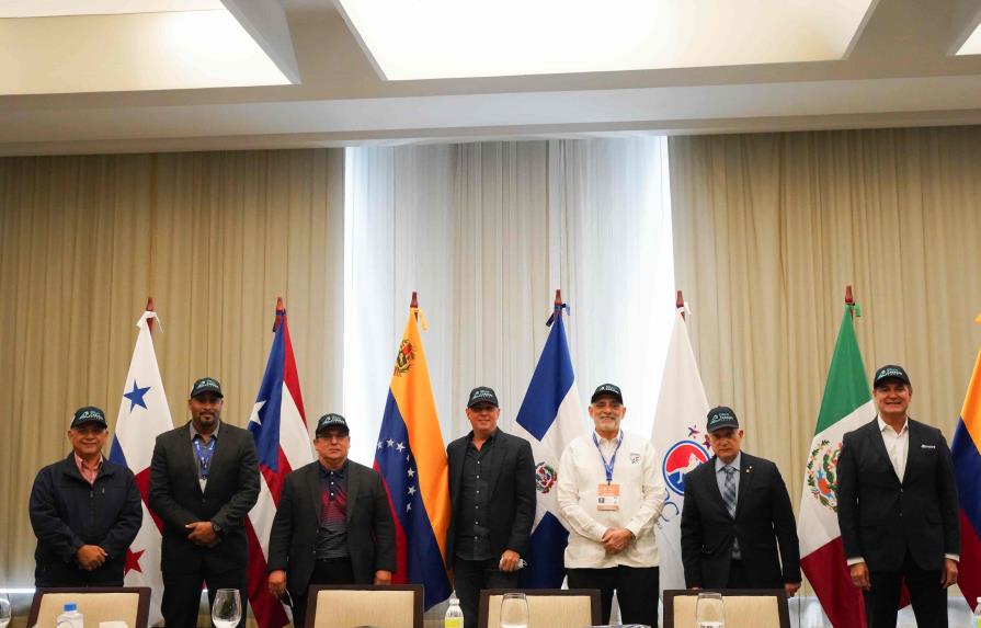 Los presidentes de las ligas del Caribe tras concluir la reunión del jueves. (FUENTE EXTERNA)