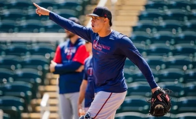 Gary Sanchez en los campos de entrenamientos de los Twins.