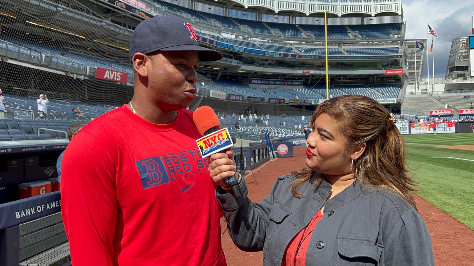 Arlenis J. Peña entrevistó a Rafael Devers en el Yankee Stadium.
