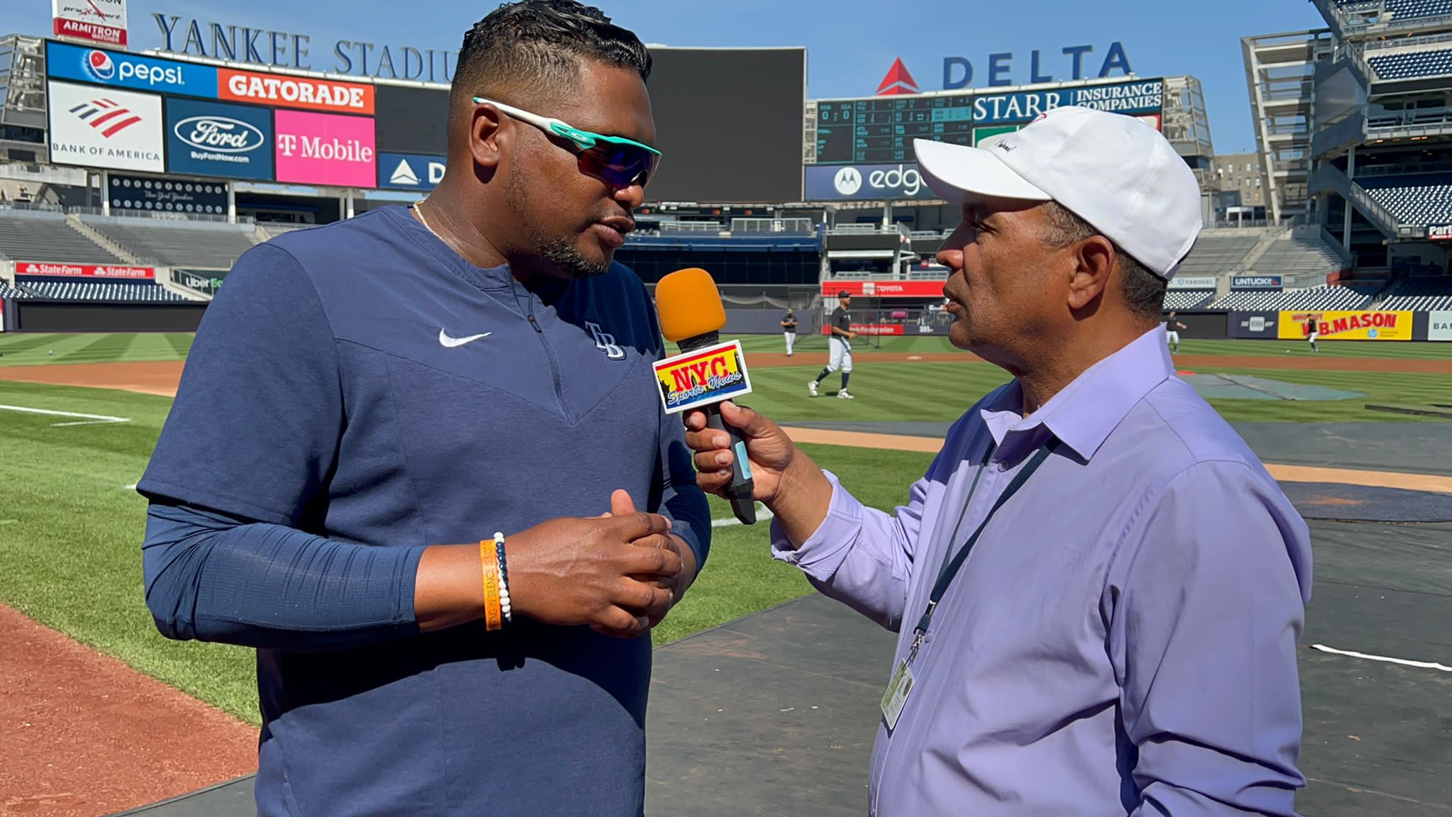 Agustín Zapata entrevistó a Rodney Linares en el Yankee Stadium.