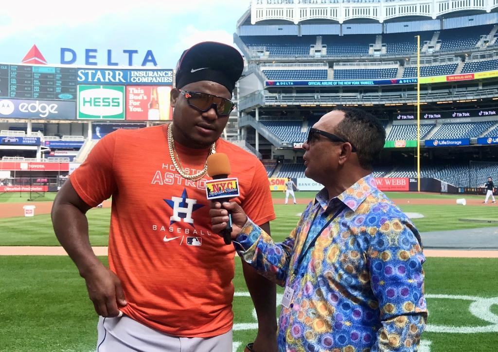 Agustín Zapata entrevistó al estelar zurdo dominicano Framber Valdez en el Yankee Stadium.