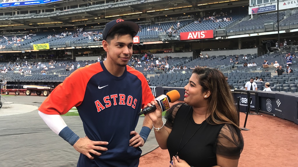 Arlenis J. Peña entrevistó al valioso jardinero corto Mauricio Dubón en el Yankee Stadium.