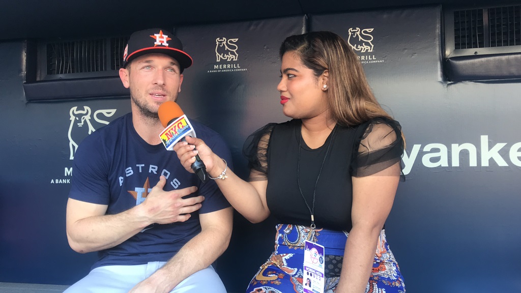 Arlenis Peña sostuvo una interesante entrevista con el estadounidense Alex Bregman en el Yankee Stadium.
