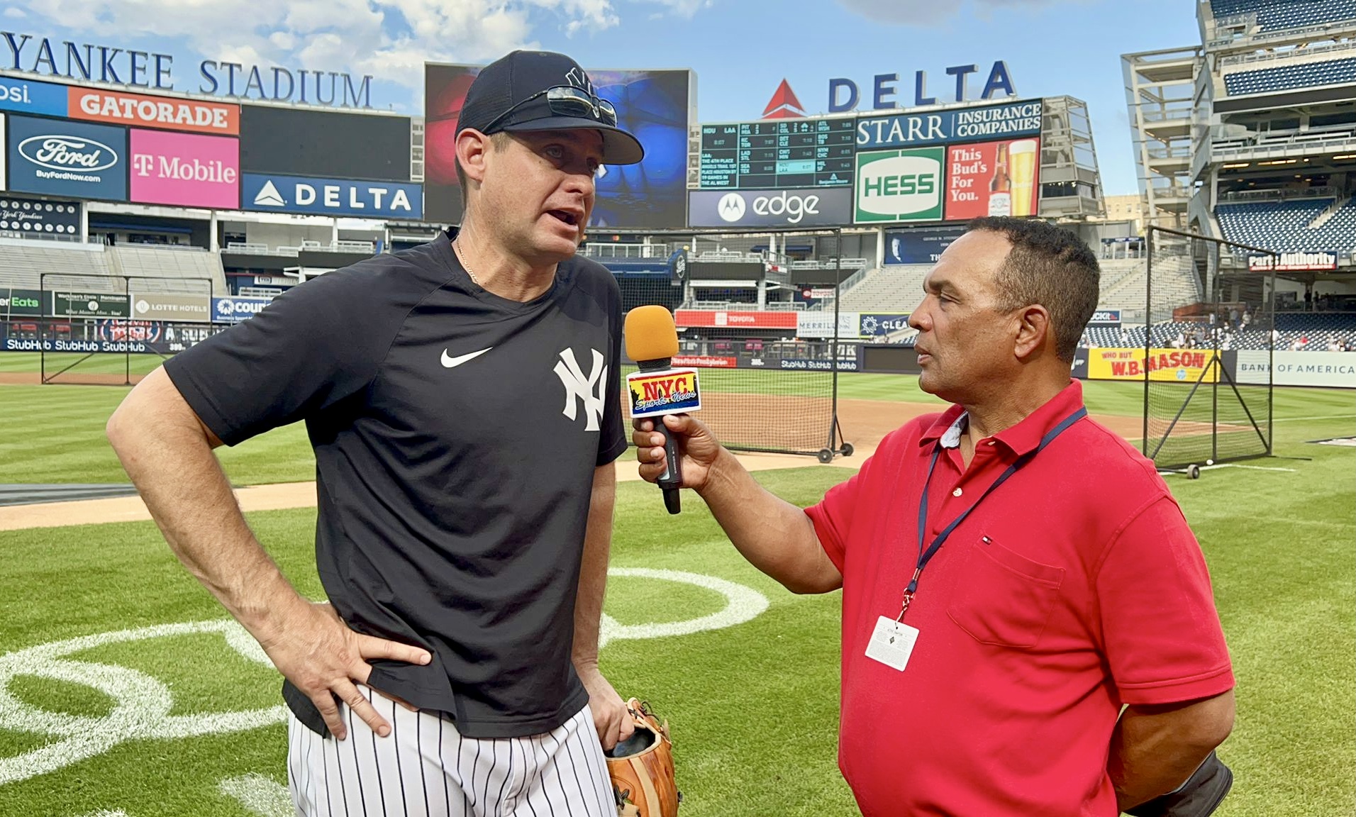 Carlos Medoza fue entrevistado por Agustín Zapata en el Yankee Stadium.
