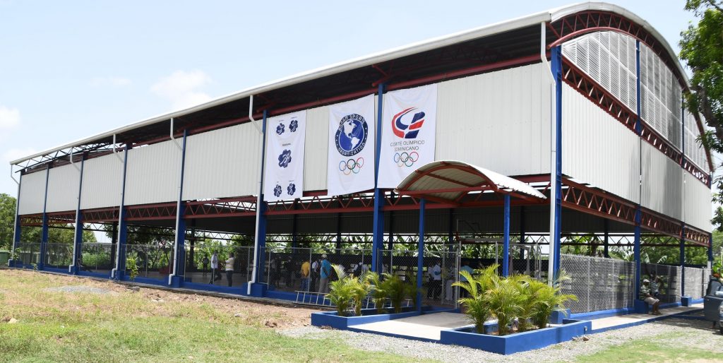 En el 2020 Comité Olímpico Dominicano entregó un modesto, pero funcional polideportivo a las autoridades y a los deportistas de la provincia Elías Piña.