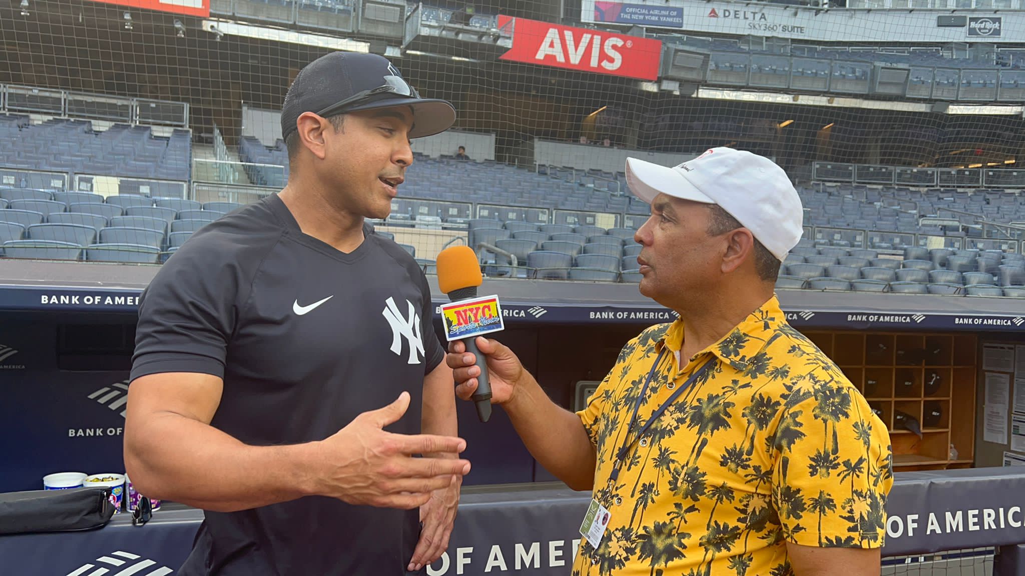 Luis Rojas fue entrevistado por Agustín Zapata en el Yankee Stadium.