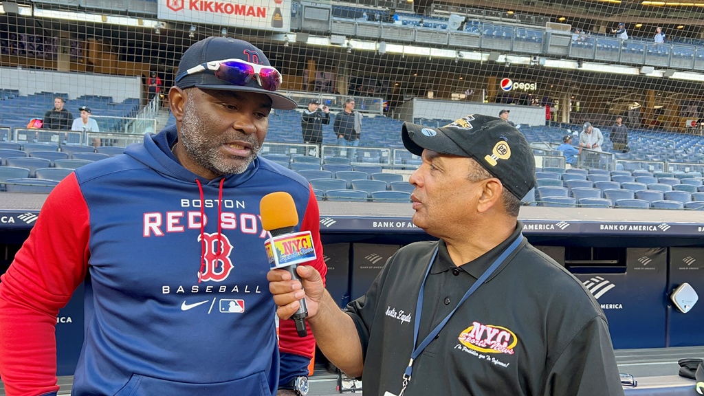 Carlos Febles fue entrevistado por Agustín Zapata en Yankee Stadium.