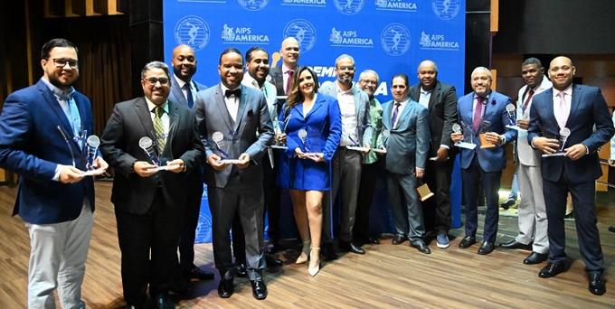 Los cronistas deportivos que fueron premiados por su trabajo desarrollado tanto en el año 2020 como en el 2021.
