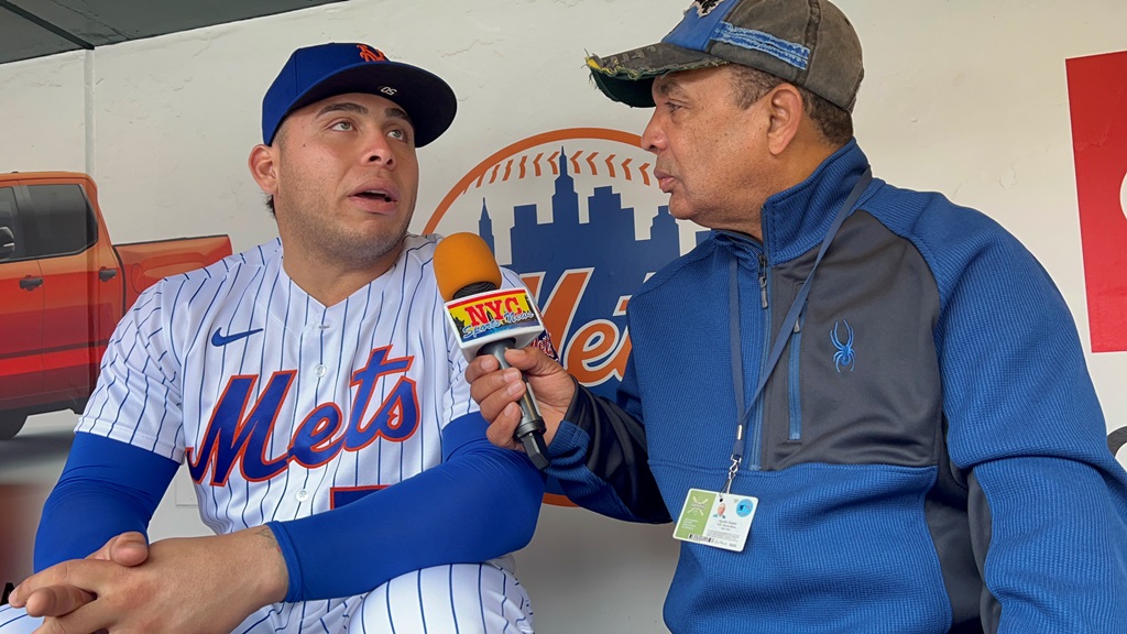 Agustín Zapata conversó con Francisco Álvarez en Citi Field.