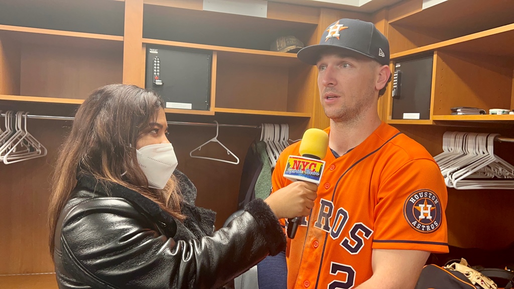 Arlenis J. Peña entrevista al tercera base Alex Bregman.