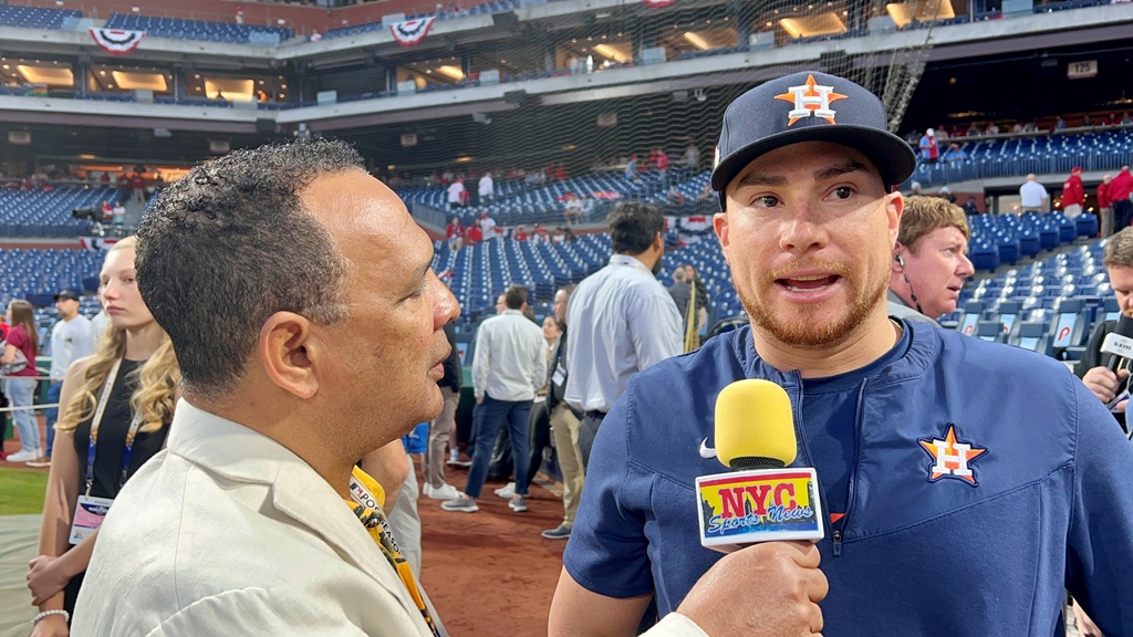 Christian Vázquez es entrevistado por Agustín Zapata Citizens Bank Park en Filadelfia.