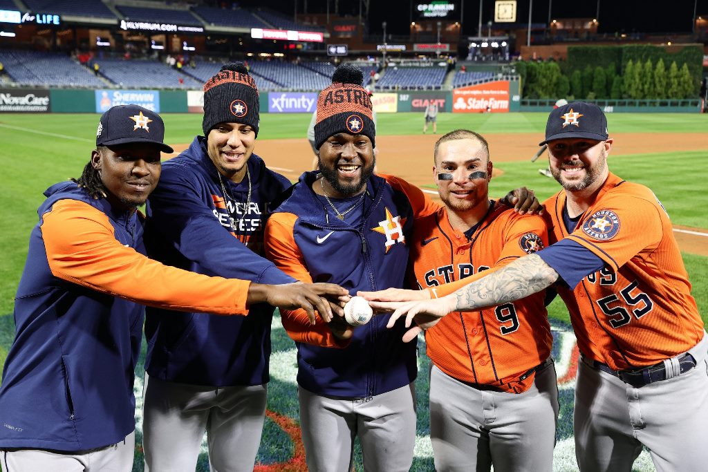 Protagonistas del Juego sin hits contra los Filis en el Juego 4 de la Serie Mundial.