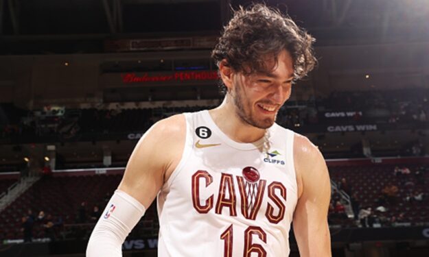 Cedi Osman / Foto de Joe Murphy 
| NBAE via Getty Images