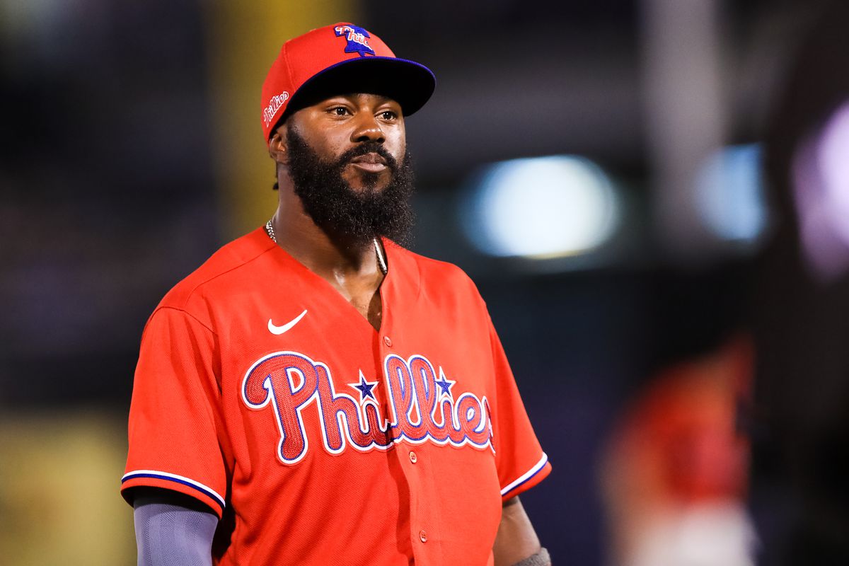 Josh Harrison con el uniforme de los Filis / Foto de Carmen Mandato/Getty Images