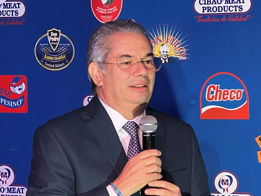 Señor Heinz Vieluf, Director Ejecutivo de Cibao Meat Products.