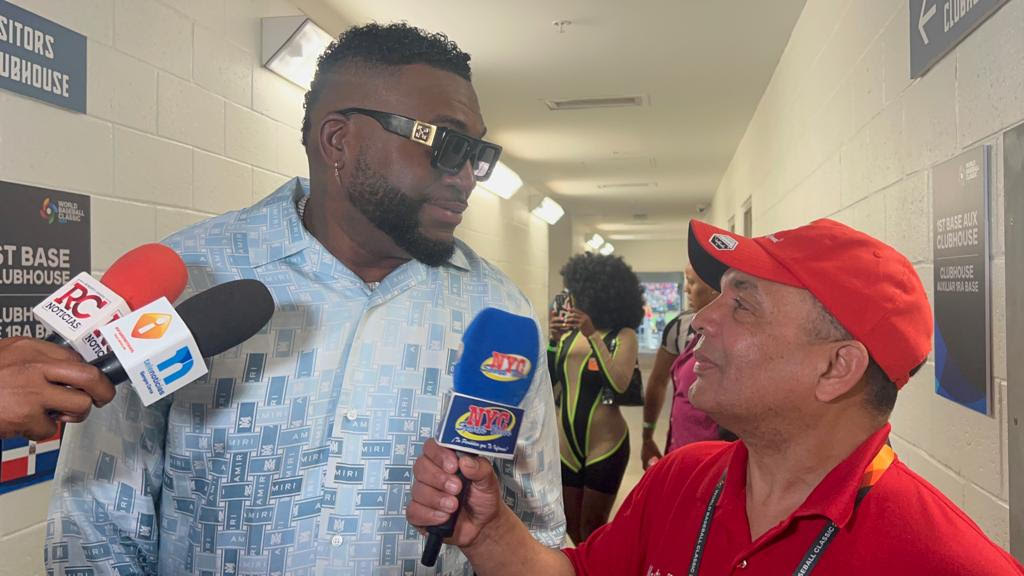 Agustín Zapata entrevistó a David Ortiz en el Loan Depot Park