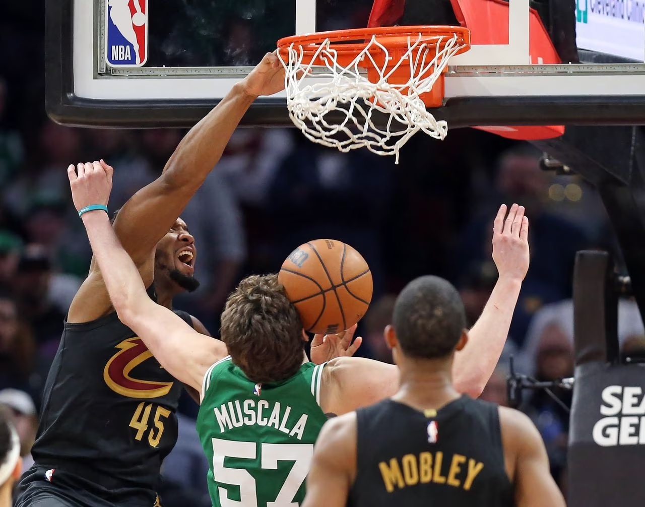 Carvaliers Vs. Celtics