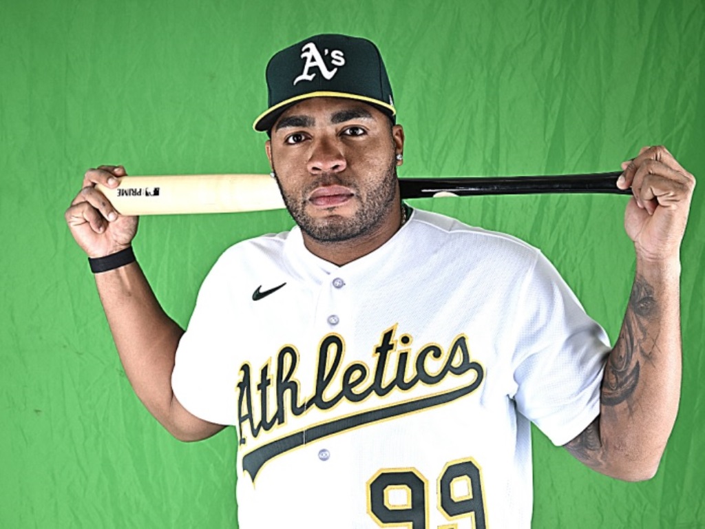 El aragüeño aportará su poder y experiencia para tratar de llevar a Oakland al playoff.