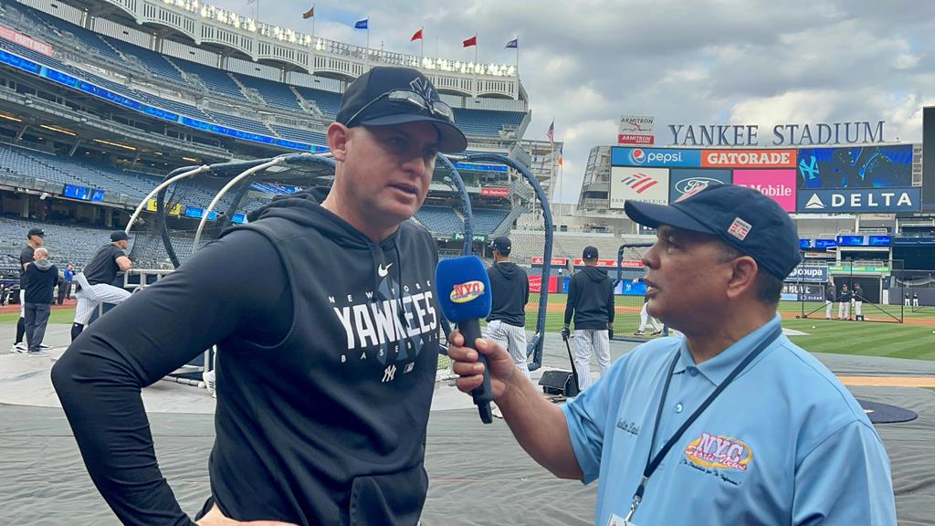 Agustín Zapata abordó Carlos Mendoza en el Yankee Stadium.