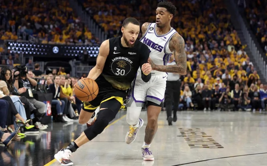 Curry vs Kings