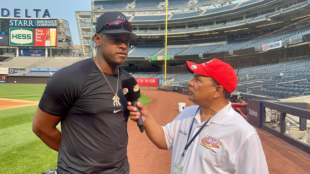 Luis Severino es entrevistado por Agustín Zapata en el Yankee Stadium.