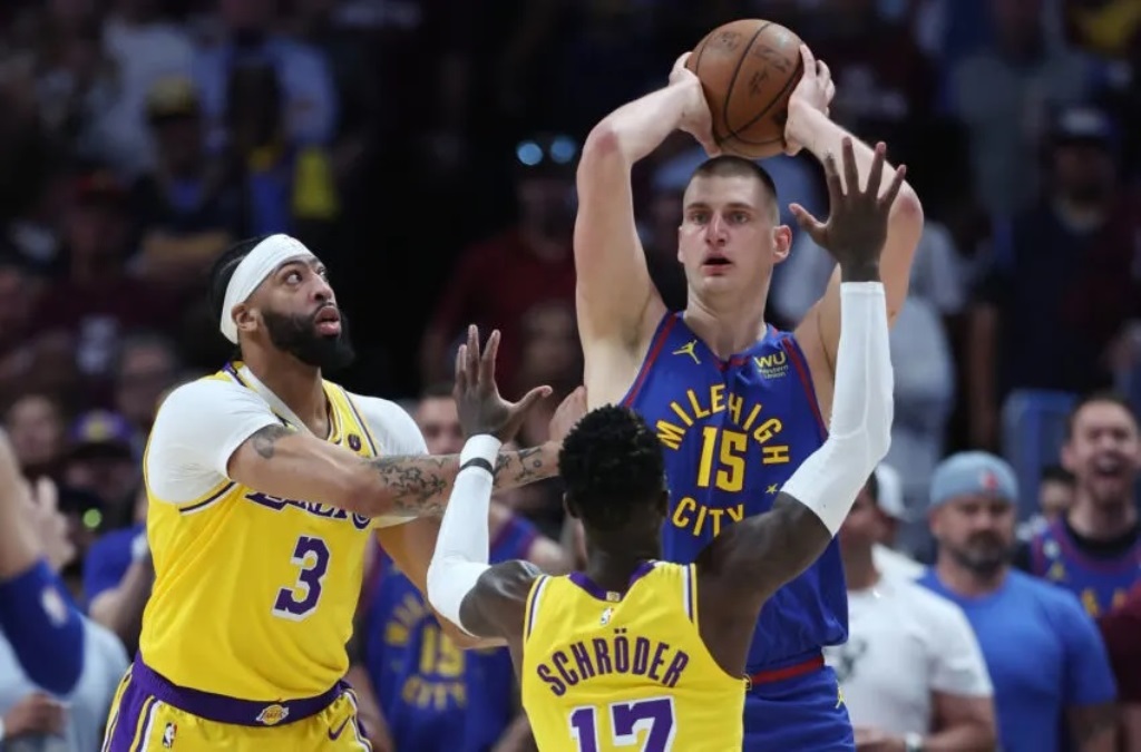 Nikola Jokic vs lakers playoffs
