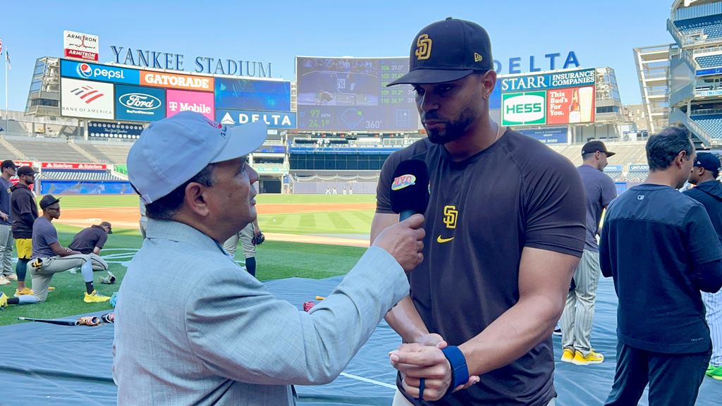 Xander Bogaerts fue entrevistado por Agustín Zapata en el Yankee Stadium.