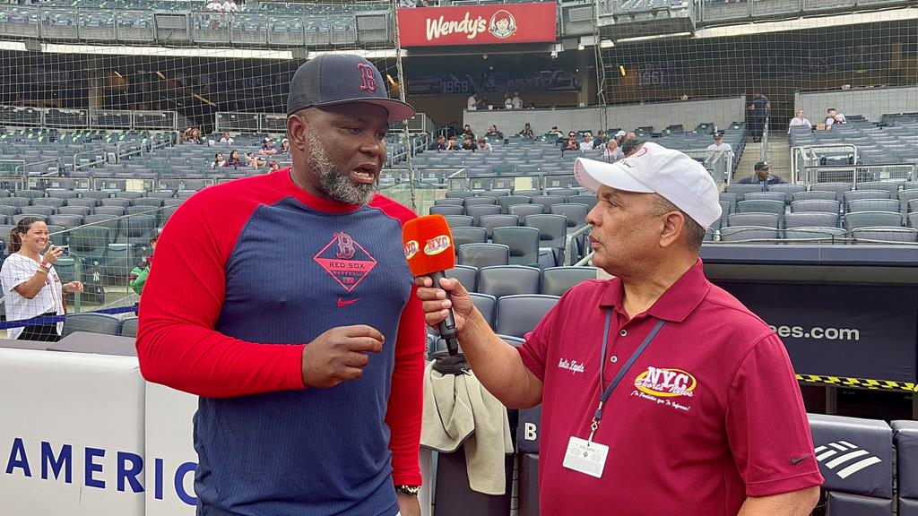 Agustín Zapata entrevista a Carlos Febles