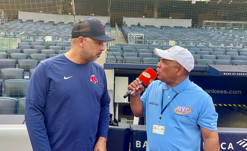 Alex Cora fue entrevistado por Agustín Zapata