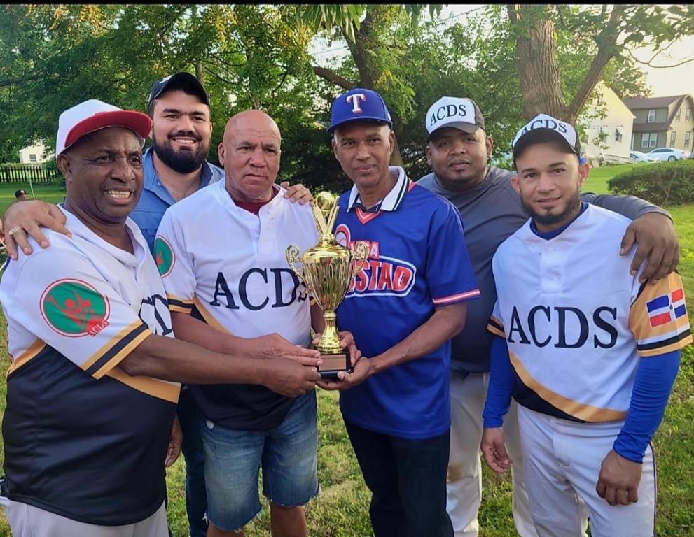 ACDS gana triangular de softbol en Reading, Pensilvania