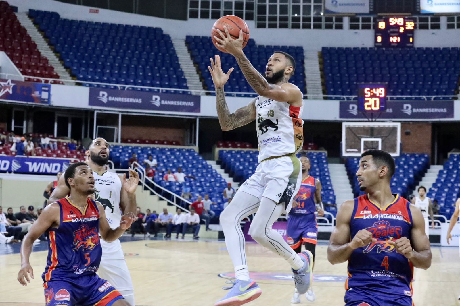 Leones vs Reales