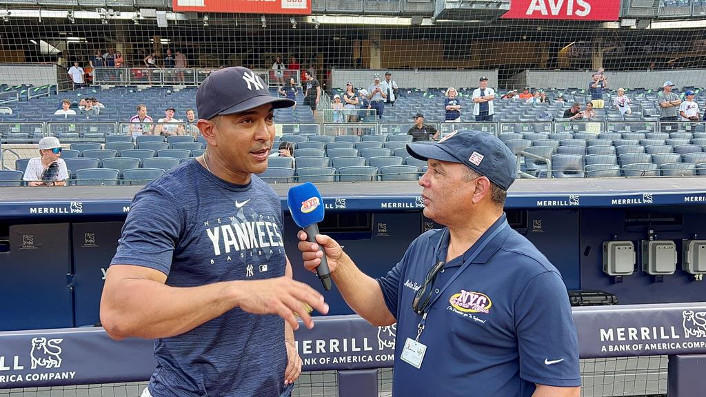 Luis Rojas fue entrevistado por Agustín Zapata en el Yankee Stadium.