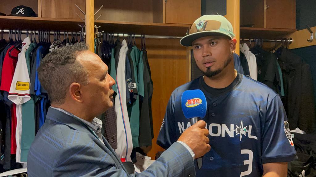 Agustín Zapata entrevistó a Luis Arráez en el T-Mobile Park en Seattle.