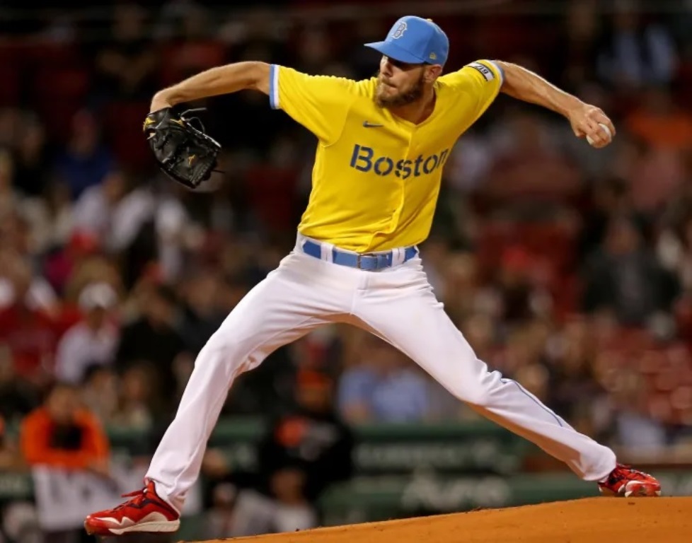 Chris Sale con los Medias Rojas de Boston Uniforme Amarillo