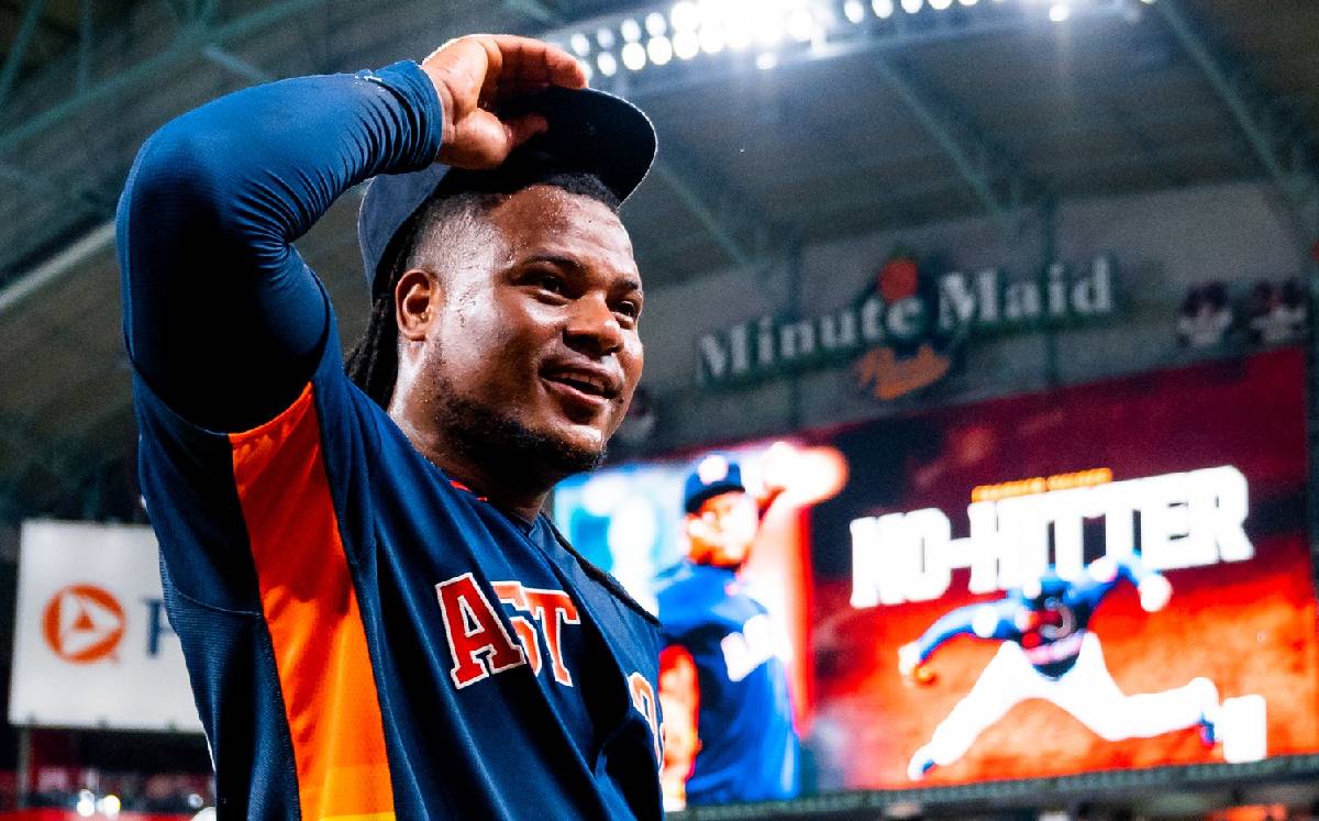Framber lanza no-hitter
