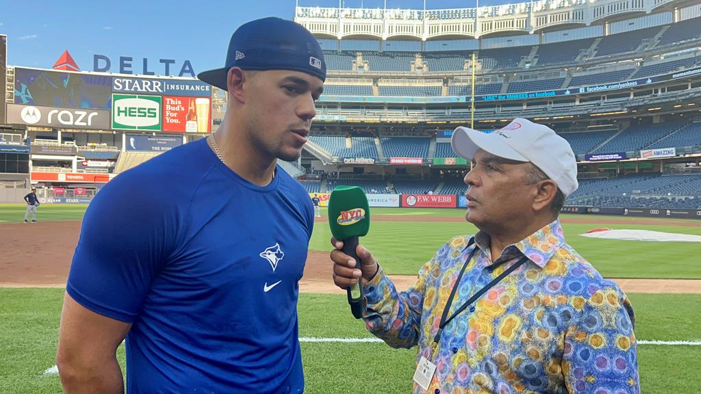 José Berríos habló con Agustín Zapata en el Yankee Stadium