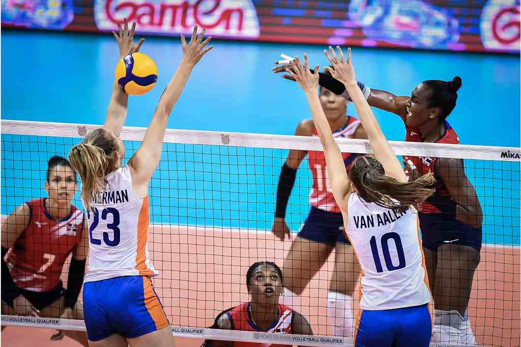 Reians del Caribe Vs Países Bajos Voleibol