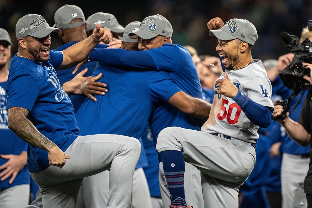 dodgers aseguran LN 2K23