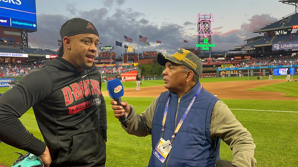 Agustín Zapata entrevista a Ketel Marte en el Citizens Bank Park