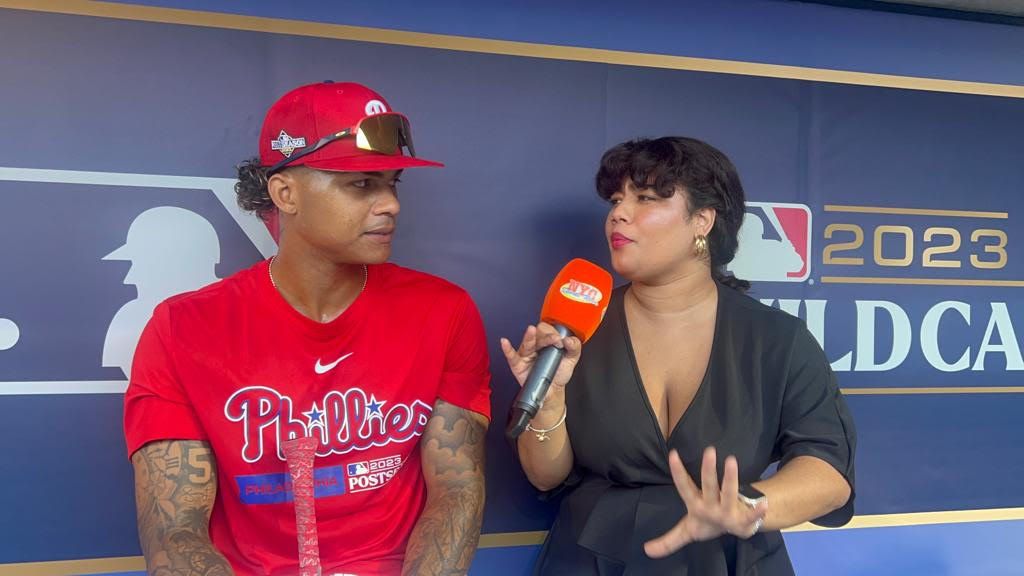 Arlenis J. Peña entrevista a Cristián J. Peña en Citizens Bank Park